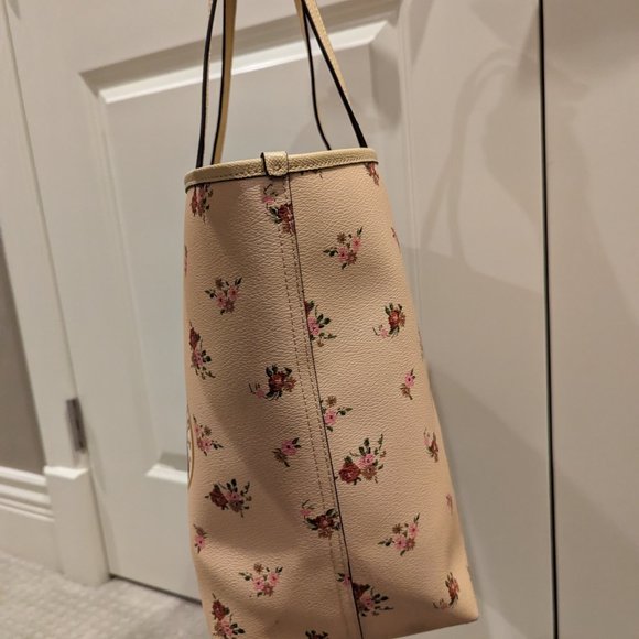 Coach X DISNEY MINNIE MOUSE REVERSIBLE CITY TOTE - Picture 5 of 14
